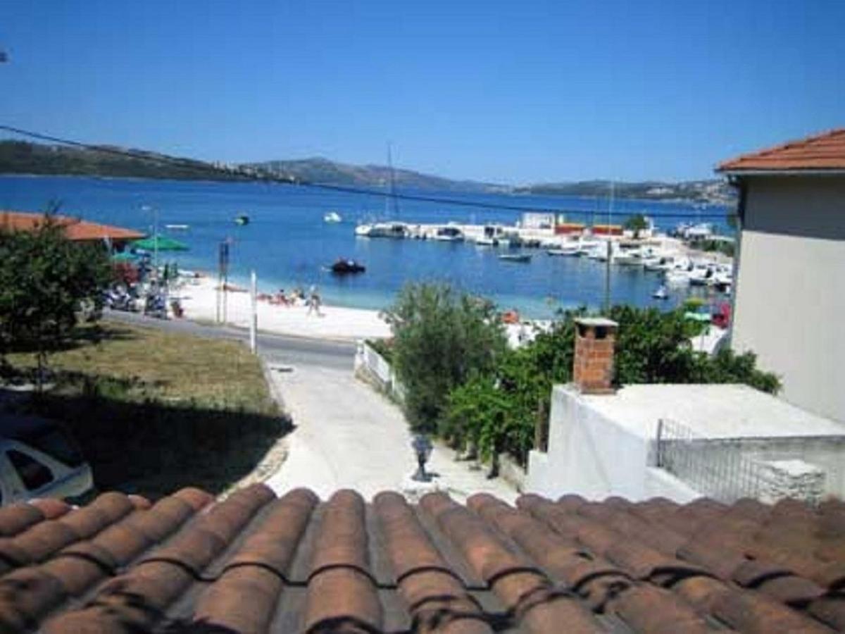Apartments Doria - 20M From Beach Trogir Exteriör bild