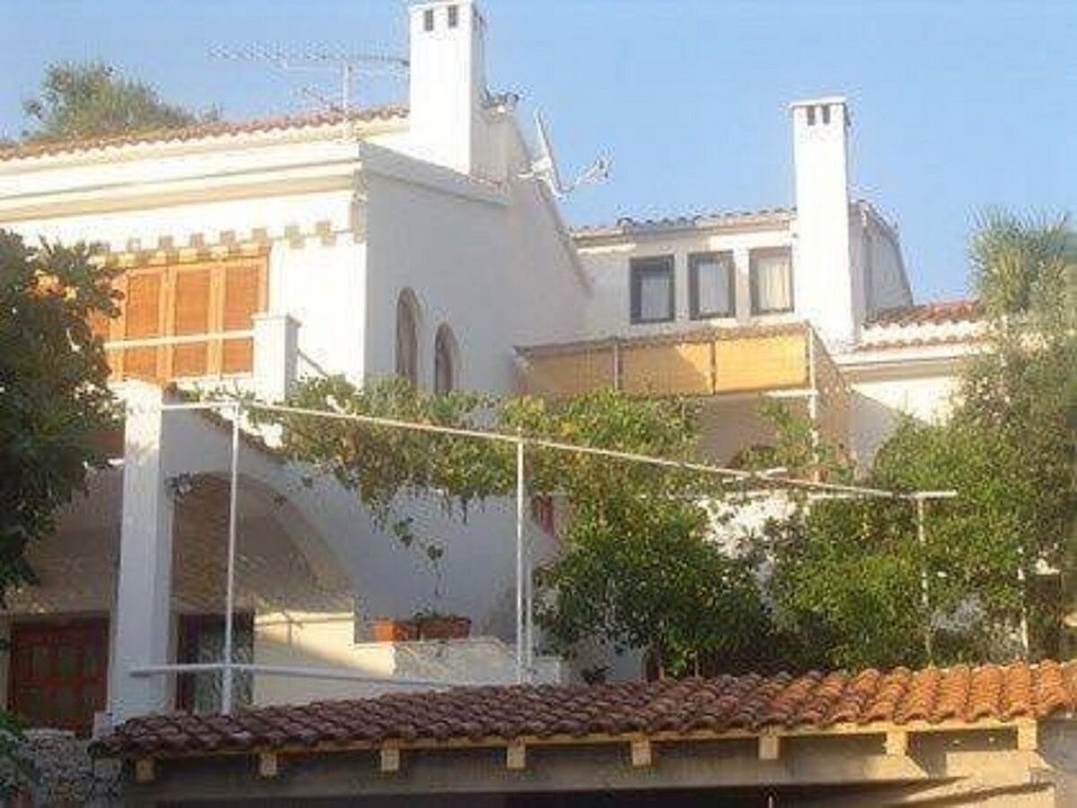 Apartments Doria - 20M From Beach Trogir Exteriör bild